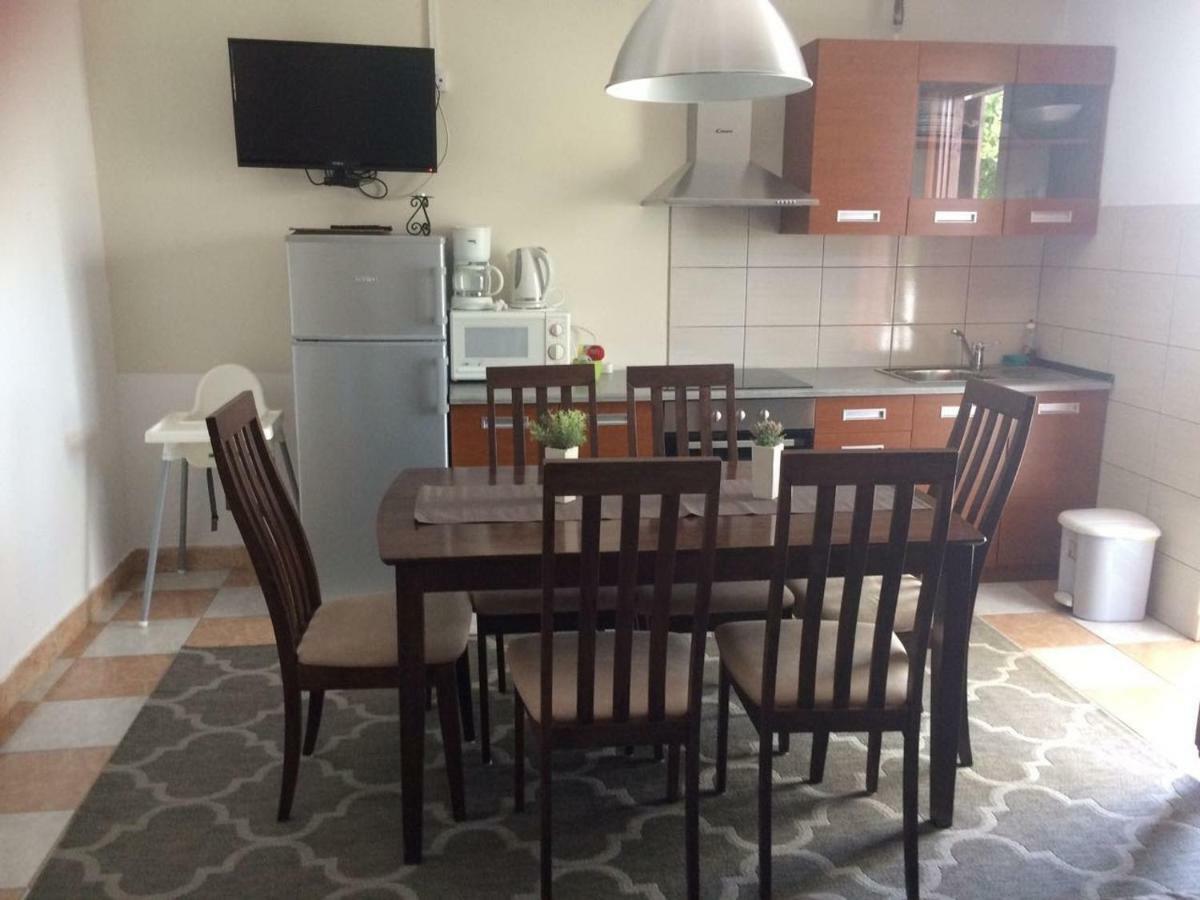 Apartmani Dana Sukošan Bagian luar foto