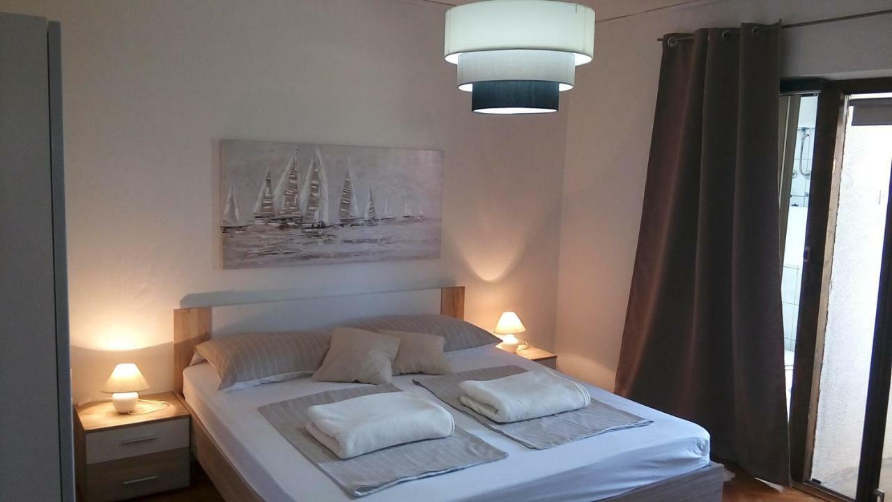 Apartmani Dana Sukošan Bagian luar foto