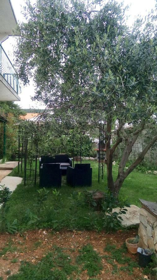 Apartmani Dana Sukošan Bagian luar foto